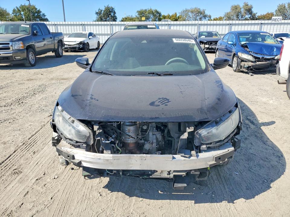 66058646 :رقم المزاد ، 2HGFC2F6XKH588739 vin ، 2019 Honda Civic مزاد بيع