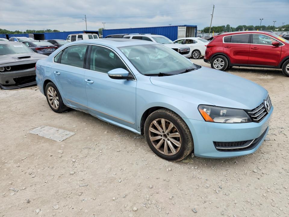 64545216 :رقم المزاد ، 1VWCH7A38CC070790 vin ، 2012 Volkswagen Passat مزاد بيع