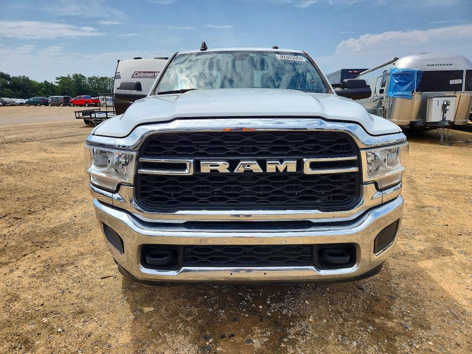 Продажа на аукционе авто 2021 Ram 2500, vin: 3C6UR4HL9MG604667, номер лота: 62859956