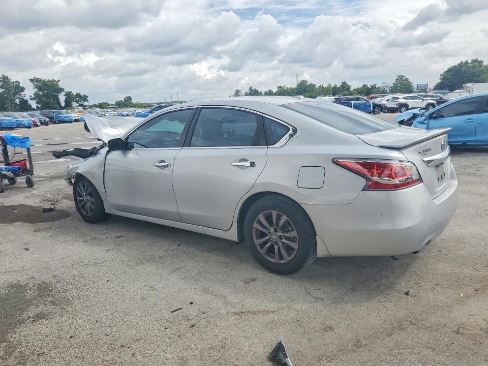 2015 Nissan Altima მანქანა იყიდება აუქციონზე, vin: 1N4AL3AP1FN356256, აუქციონის ნომერი: 63512276