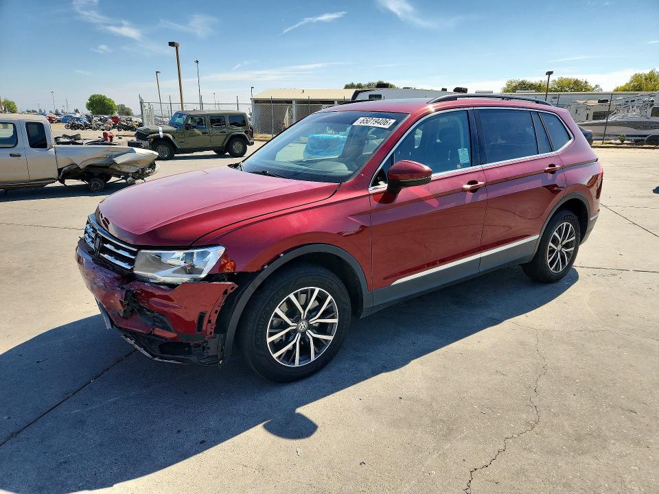 65019406 :رقم المزاد ، 3VV2B7AX7LM057810 vin ، 2020 Volkswagen Tiguan مزاد بيع