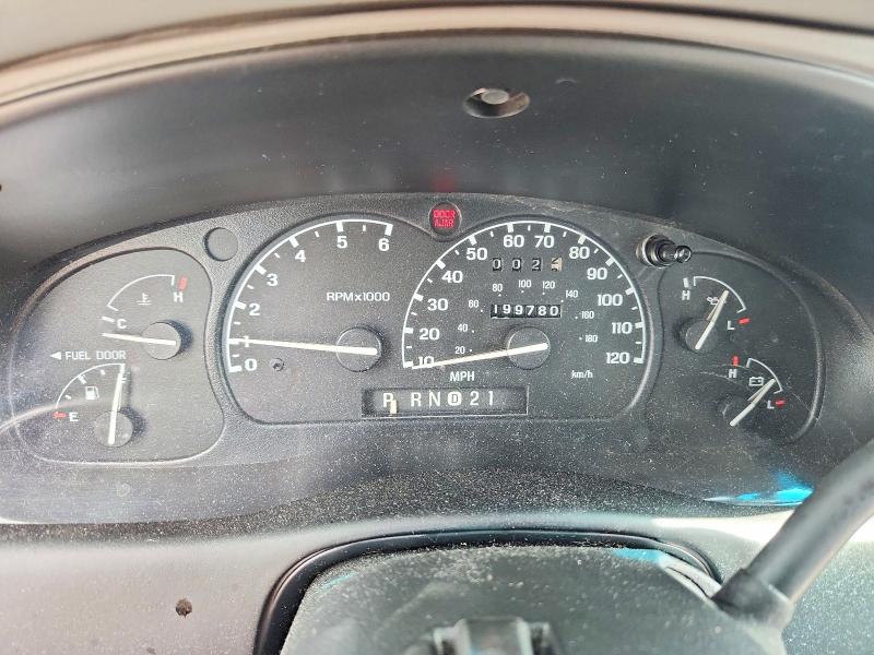 Продажа на аукционе авто 2000 Ford Explorer, vin: 1FMZU83P4YZC12132, номер лота: 63563636