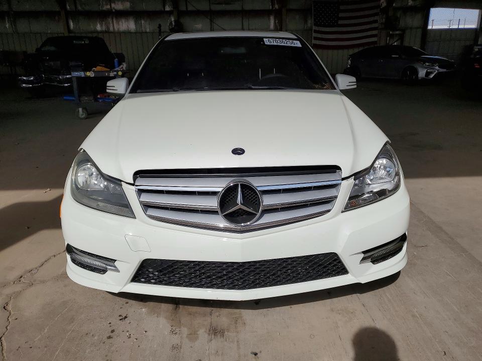 2012 Mercedes-benz C მანქანა იყიდება აუქციონზე, vin: WDDGF4HB4CR203540, აუქციონის ნომერი: 67036256