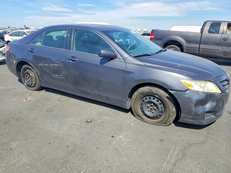 65754746 :رقم المزاد ، 4T1BF3EK2BU203644 vin ، 2011 Toyota Camry مزاد بيع