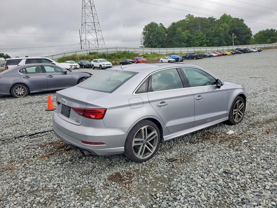 2018 Audi A3 მანქანა იყიდება აუქციონზე, vin: WAUJ8GFF8J1019325, აუქციონის ნომერი: 61905406