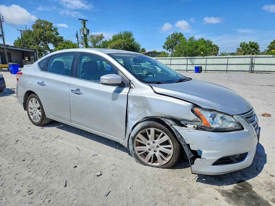 2015 Nissan Sentra მანქანა იყიდება აუქციონზე, vin: 3N1AB7AP5FY332827, აუქციონის ნომერი: 65734346