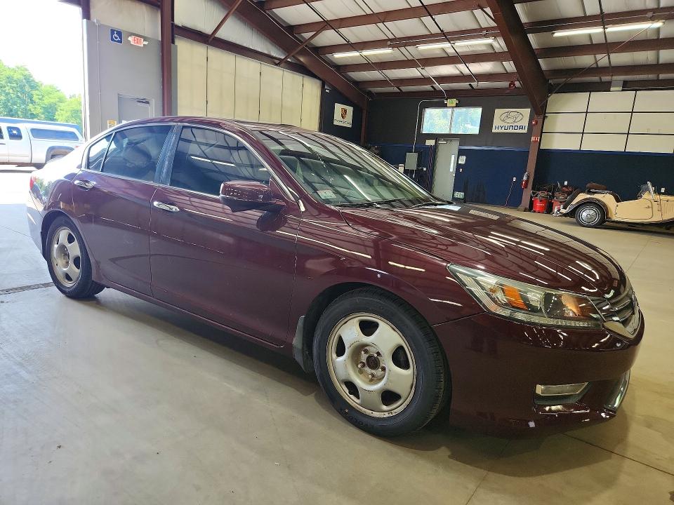 65154136 :رقم المزاد ، 1HGCR2F8XDA137721 vin ، 2013 Honda Accord مزاد بيع