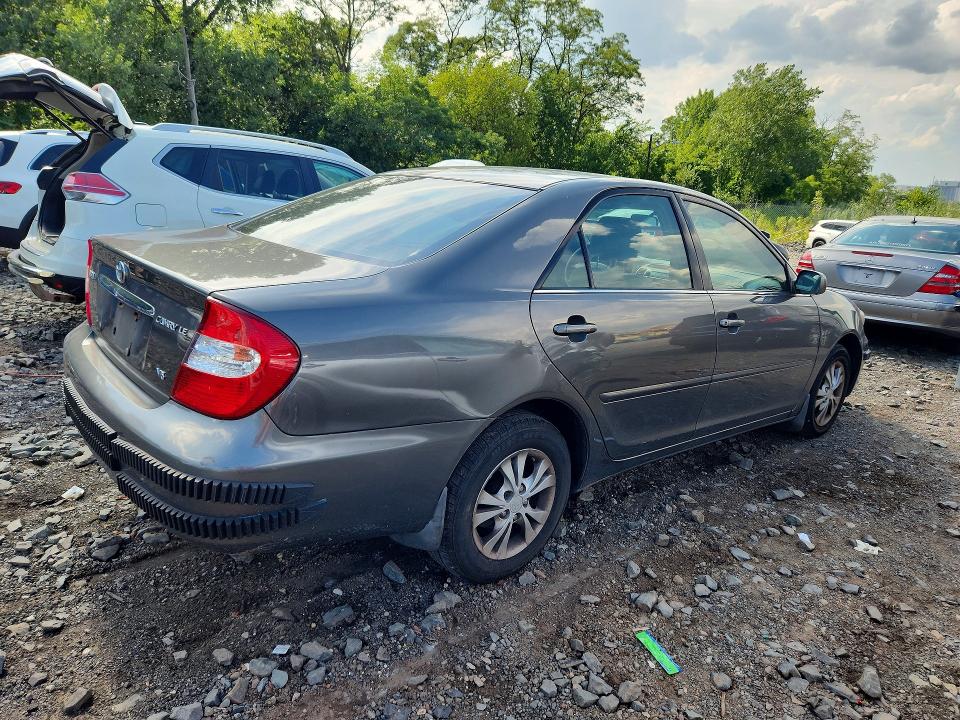 Продаж на аукціоні авто 2004 Toyota Camry, vin: 4T1BF32K14U587150, номер лоту: 64369856