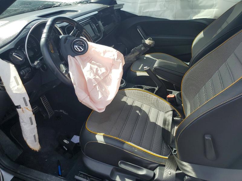 2018 Volkswagen Beetle მანქანა იყიდება აუქციონზე, vin: 3VWSD7AT4JM711596, აუქციონის ნომერი: 65280336