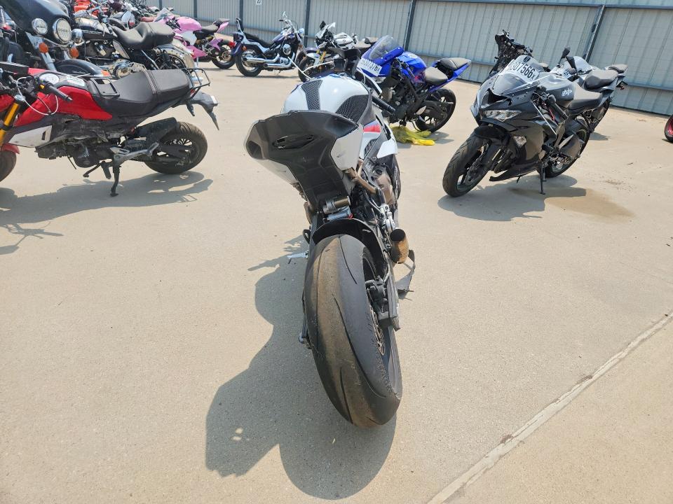 Продажа на аукционе авто 2022 Bmw S 1000, vin: WB10E2300N6G05858, номер лота: 59815096