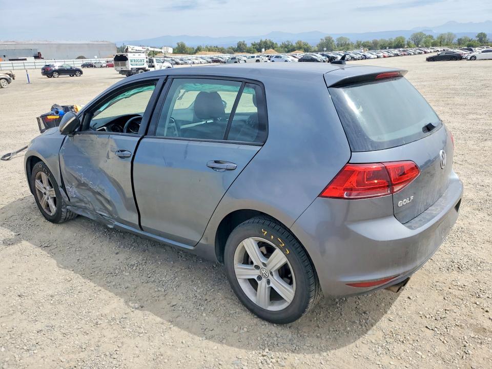 65518216 :رقم المزاد ، 3VW217AU2HM028341 vin ، 2017 Volkswagen Golf مزاد بيع