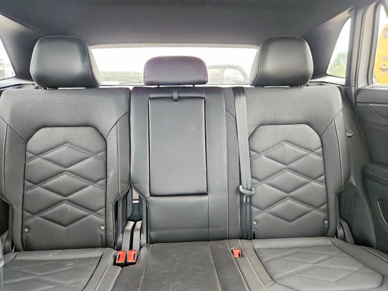2024 Volkswagen Atlas Cross Sport მანქანა იყიდება აუქციონზე, vin: 1V2KE2CA6RC238049, აუქციონის ნომერი: 64016966