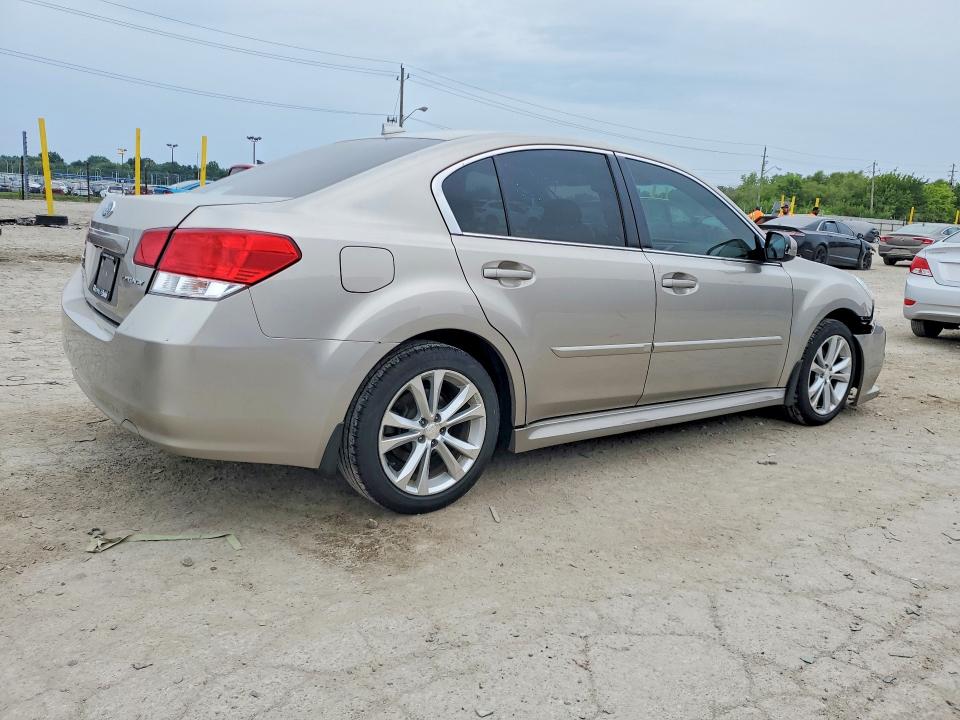 62269646 :رقم المزاد ، 4S3BMCM69E3021979 vin ، 2014 Subaru Legacy مزاد بيع
