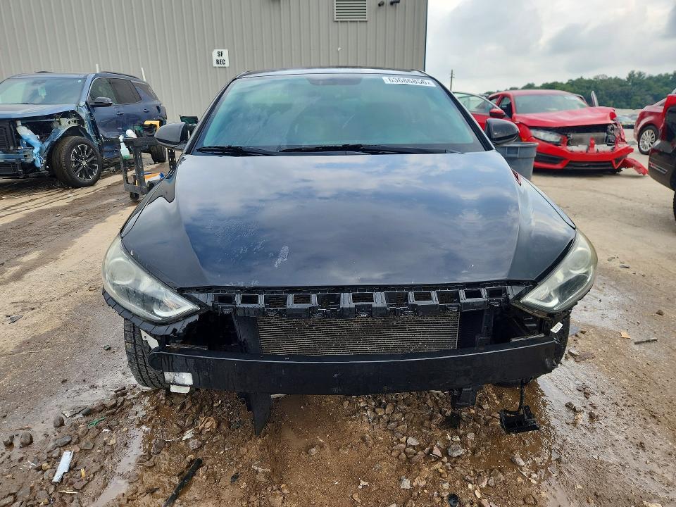 63686856 :رقم المزاد ، 5NPD74LF2HH154079 vin ، 2017 Hyundai Elantra مزاد بيع