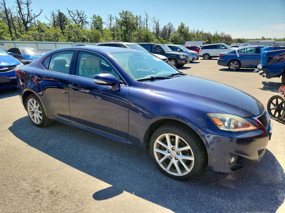 65415846 :رقم المزاد ، JTHCF5C24B5051530 vin ، 2011 Lexus Is مزاد بيع