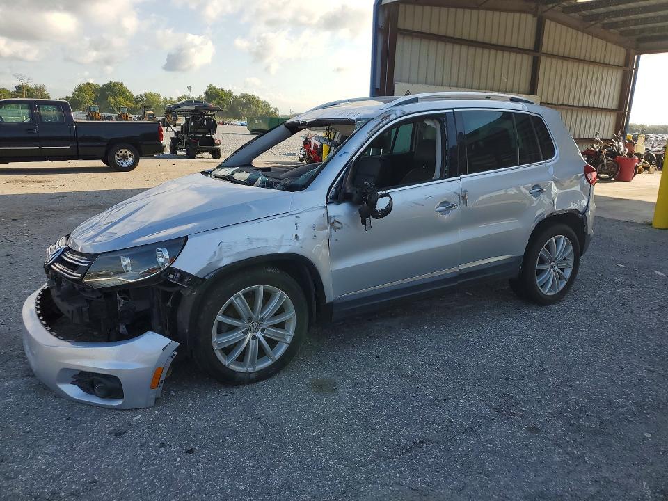 Продажа на аукционе авто 2015 Volkswagen Tiguan, vin: WVGAV7AX6FW605667, номер лота: 65656166