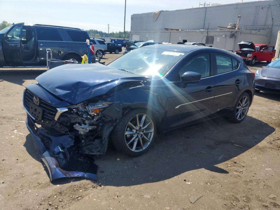 64988486 :رقم المزاد ، 3MZBN1M31JM253585 vin ، 2018 Mazda 3 مزاد بيع