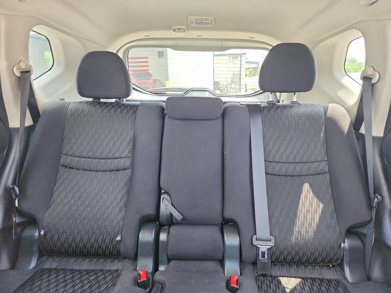 Продаж на аукціоні авто 2017 Nissan Rogue, vin: 5N1AT2MV8HC896440, номер лоту: 63992276
