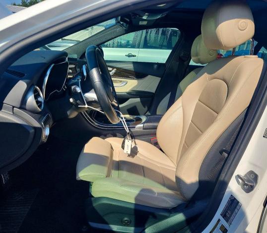 66590056 :رقم المزاد ، 55SWF8EB7LU325931 vin ، 2020 Mercedes-benz C مزاد بيع