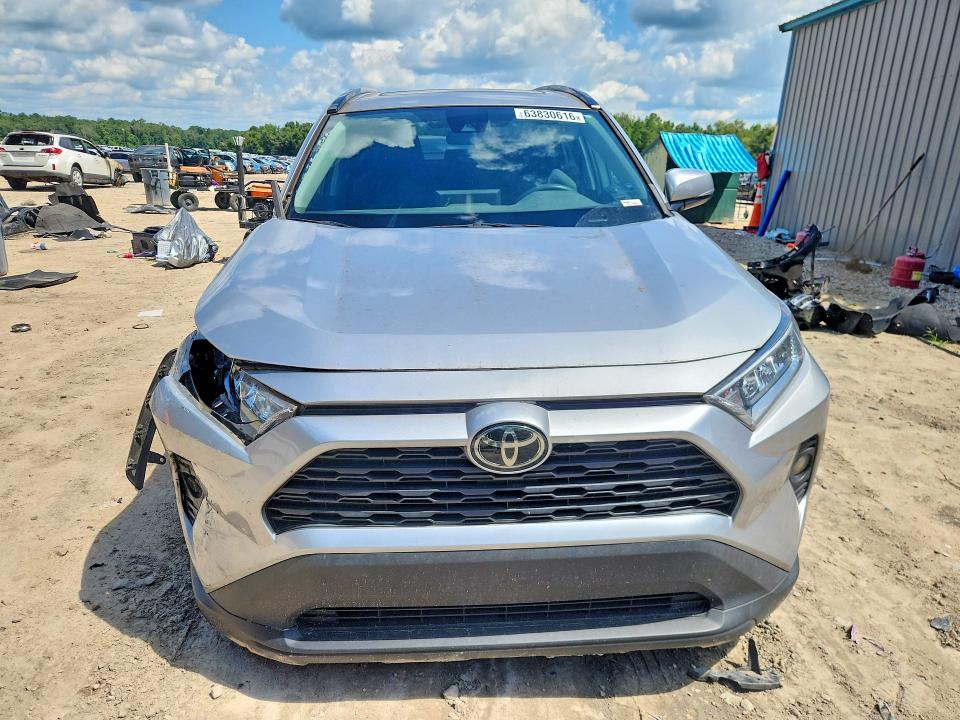 Продажа на аукционе авто 2021 Toyota Rav4, vin: 2T3W1RFV3MC086440, номер лота: 63830616