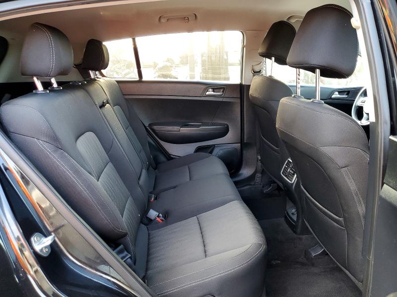 65008646 :رقم المزاد ، KNDPMCAC2H7185197 vin ، 2017 Kia Sportage مزاد بيع