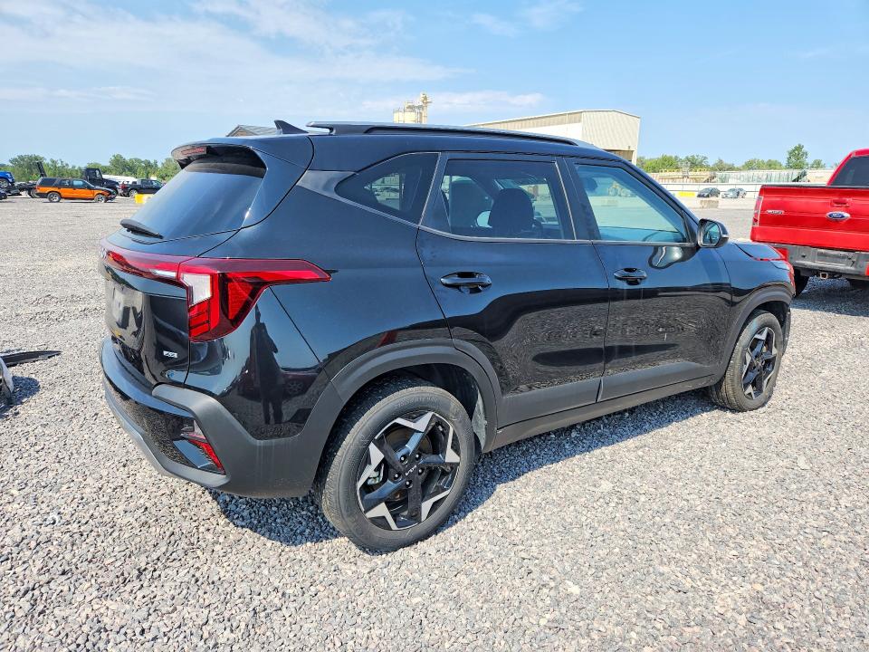 2025 Kia Seltos მანქანა იყიდება აუქციონზე, vin: KNDEUCAA3S7751249, აუქციონის ნომერი: 64770436