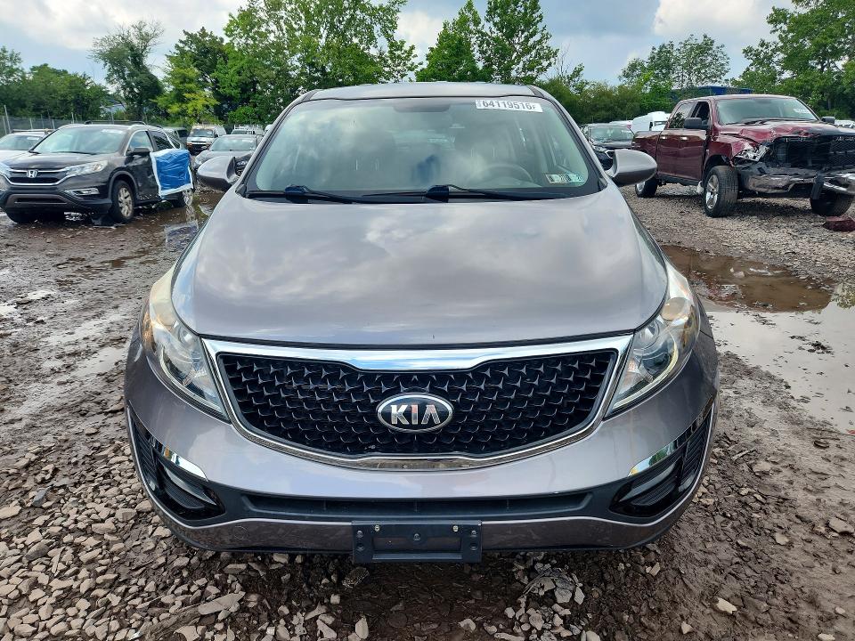 64119516 :رقم المزاد ، KNDPBCACXG7858693 vin ، 2016 Kia Sportage مزاد بيع