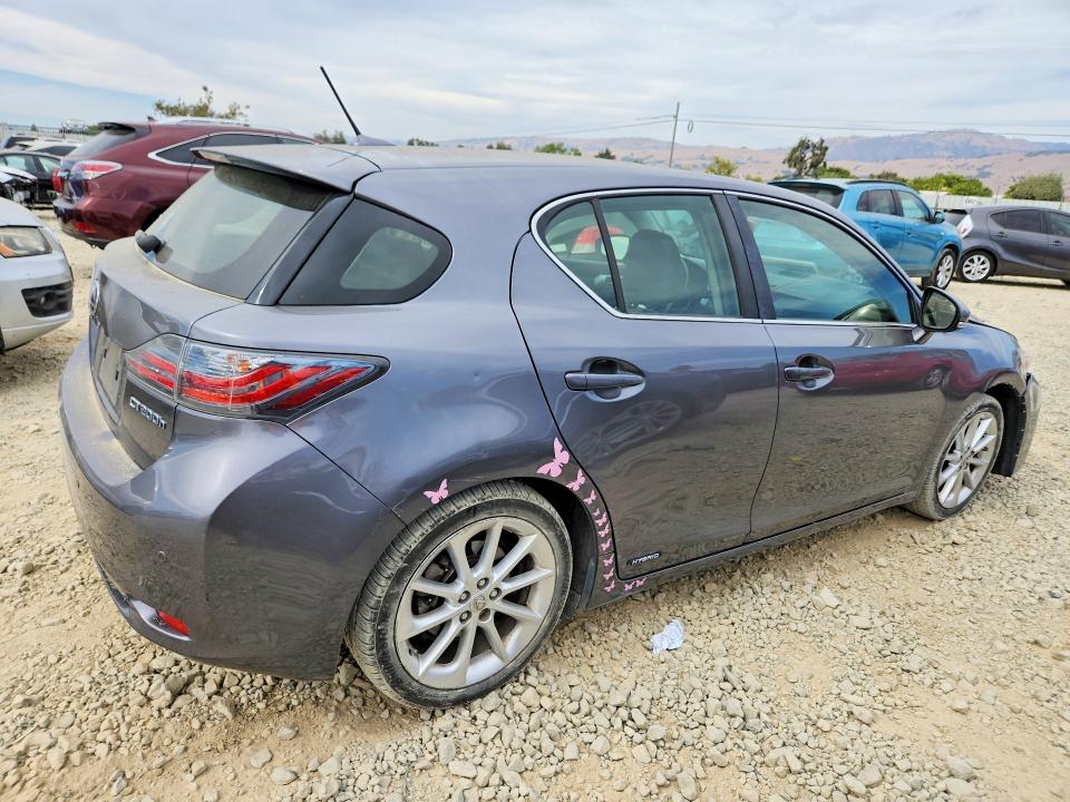 2013 Lexus Ct მანქანა იყიდება აუქციონზე, vin: JTHKD5BH0D2132388, აუქციონის ნომერი: 65536566