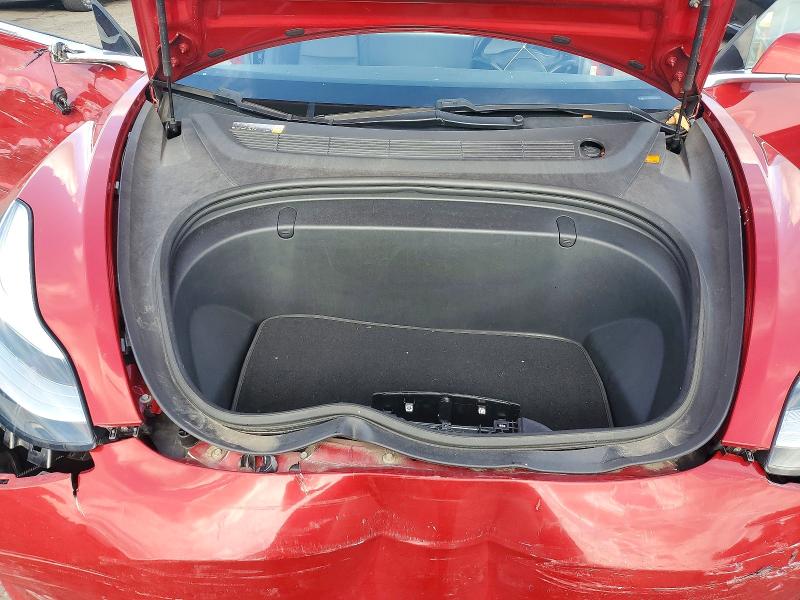 66190436 :رقم المزاد ، 5YJ3E1EAXJF027571 vin ، 2018 Tesla Model 3 مزاد بيع
