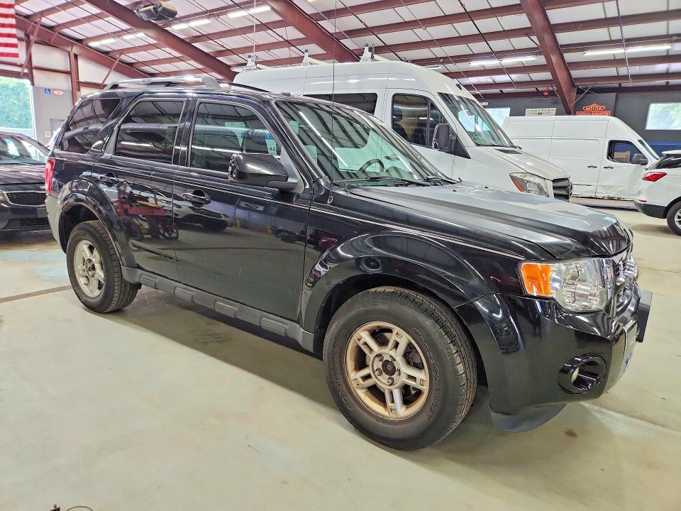 64500826 :رقم المزاد ، 1FMCU9EG5AKC27407 vin ، 2010 Ford Escape مزاد بيع
