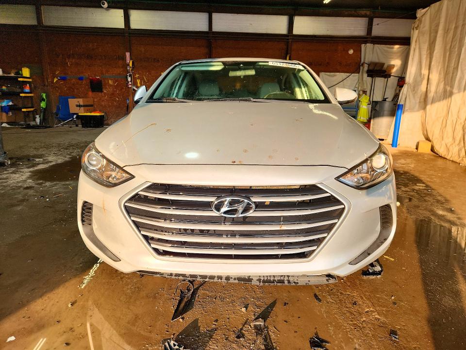 2017 Hyundai Elantra მანქანა იყიდება აუქციონზე, vin: 5NPD74LF5HH142427, აუქციონის ნომერი: 65124006