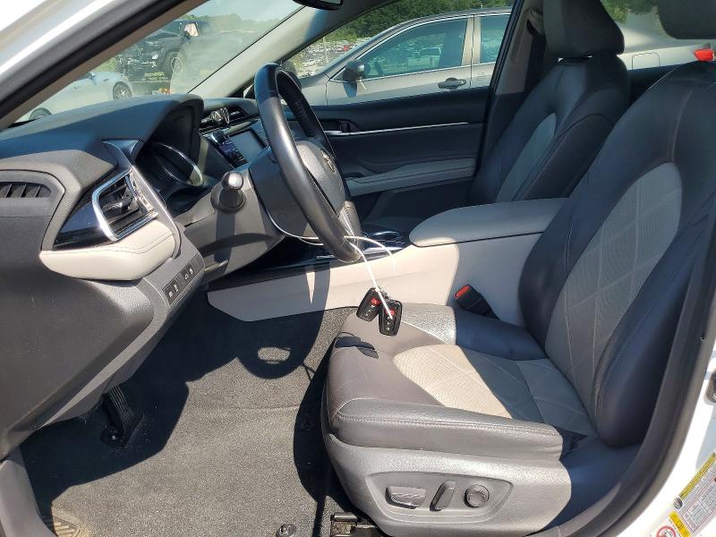 2018 Toyota Camry Hybrid მანქანა იყიდება აუქციონზე, vin: 4T1B21HK2JU006743, აუქციონის ნომერი: 66280766