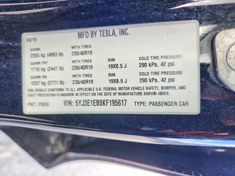 64111716 :رقم المزاد ، 5YJ3E1EB0KF195617 vin ، 2019 Tesla Model 3 مزاد بيع