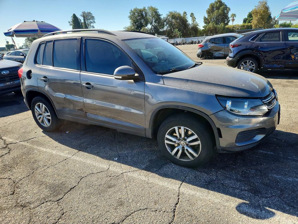 Aukcja sprzedaży 2017 Volkswagen Tiguan, vin: WVGAV7AX1HK039220, numer aukcji: 65723676