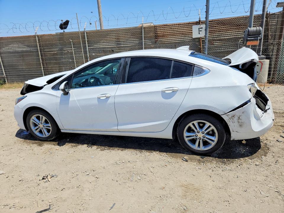 2017 Chevrolet Cruze მანქანა იყიდება აუქციონზე, vin: 3G1BE5SM6HS507716, აუქციონის ნომერი: 63722066