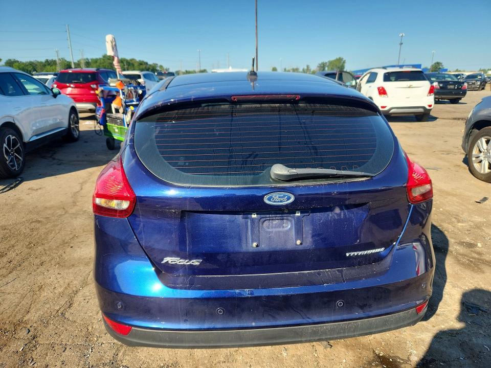 Продажа на аукционе авто 2017 Ford Focus, vin: 1FADP3N2XHL317924, номер лота: 63478246