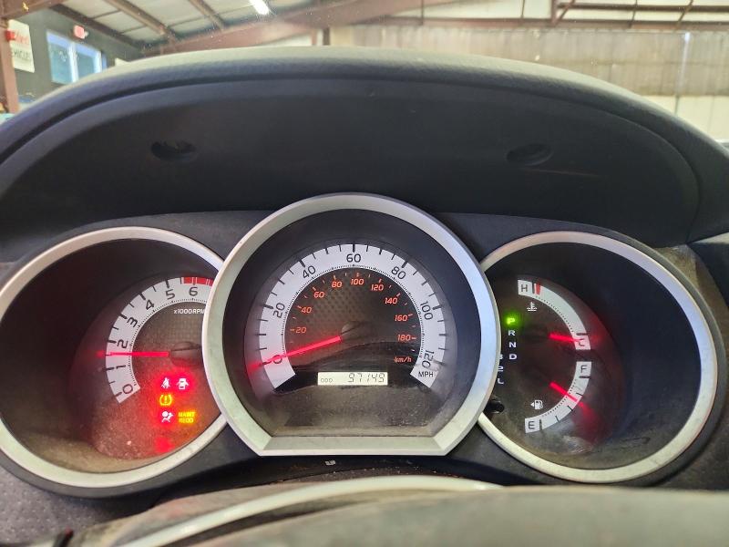 Продажа на аукционе авто 2015 Toyota Tacoma, vin: 5TFUX4EN1FX036921, номер лота: 64034136
