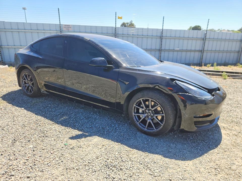 65211496 :رقم المزاد ، 5YJ3E1EB4JF170623 vin ، 2018 Tesla Model 3 مزاد بيع