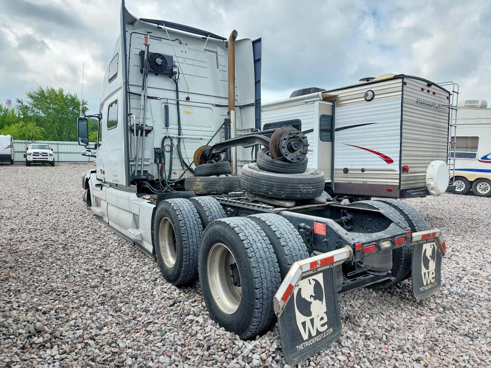 61218786 :رقم المزاد ، 4V4NC9EH4JN887143 vin ، 2018 Volvo Vn مزاد بيع
