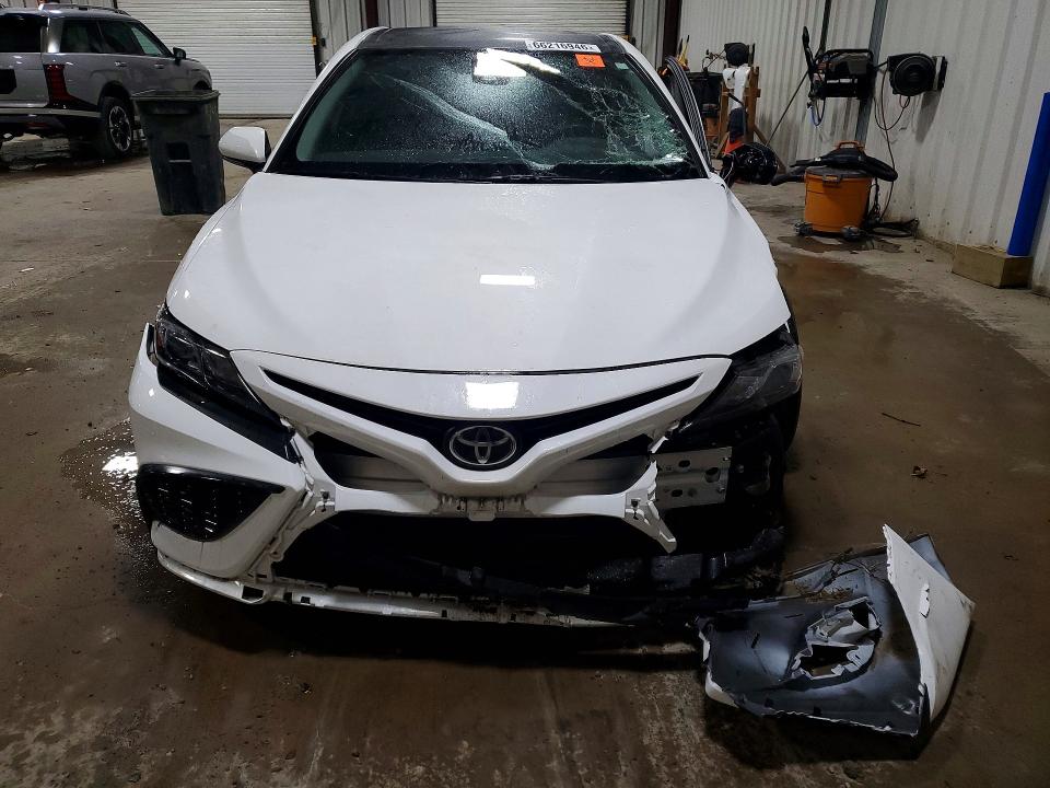 66216946 :رقم المزاد ، 4T1T11BK9RU116409 vin ، 2024 Toyota Camry مزاد بيع