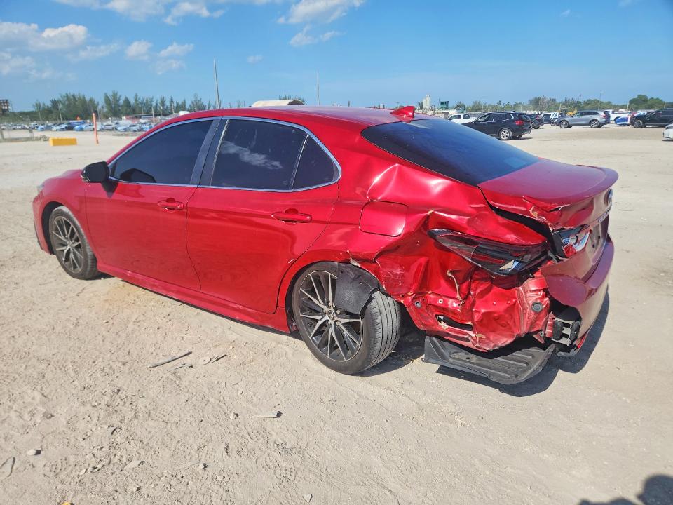 Продаж на аукціоні авто 2022 Toyota Camry, vin: 4T1G11AK6NU045652, номер лоту: 65352926