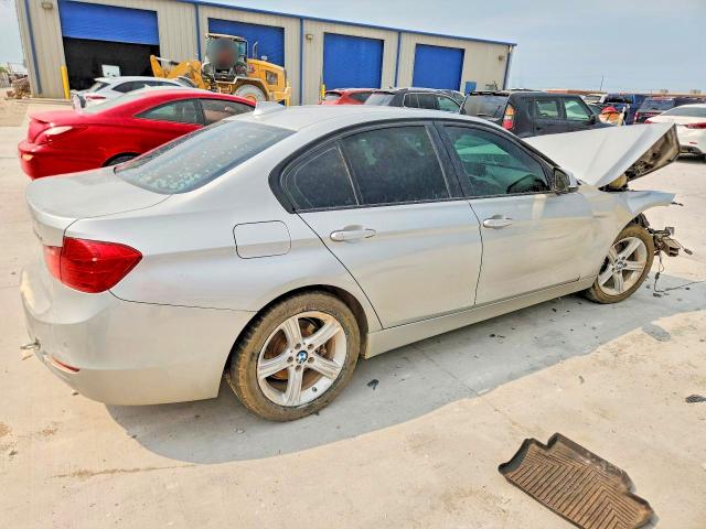 66433356 :رقم المزاد ، WBA3D3C50EK153562 vin ، 2014 Bmw 328 مزاد بيع
