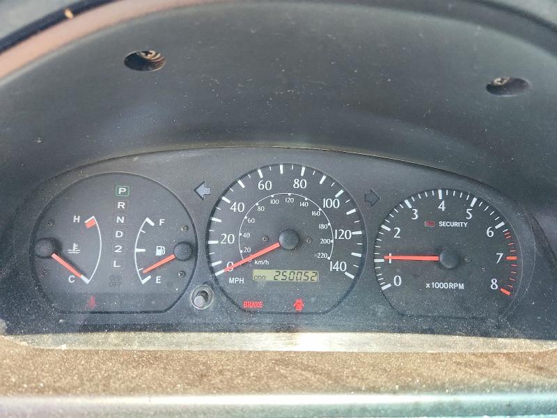 63877516 :رقم المزاد ، 2T1CF22P61C523225 vin ، 2001 Toyota Camry Solara مزاد بيع