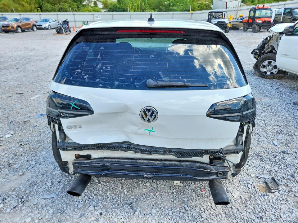 2015 Volkswagen Gti მანქანა იყიდება აუქციონზე, vin: 3VW4T7AU1FM003611, აუქციონის ნომერი: 66287286