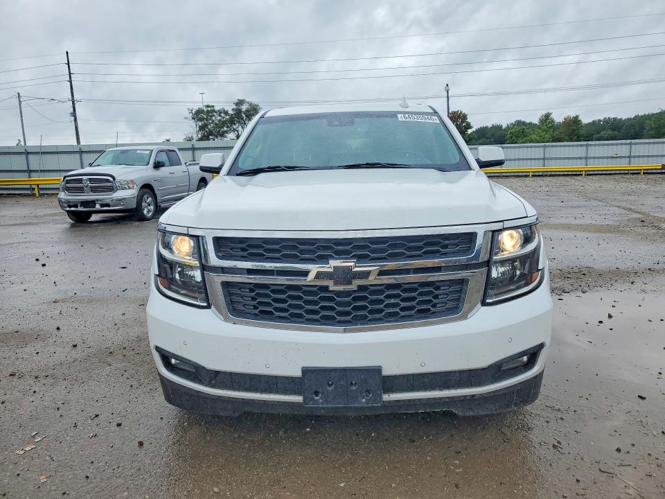 Продаж на аукціоні авто 2019 Chevrolet Suburban, vin: 1GNSKHKC2KR350339, номер лоту: 64535946