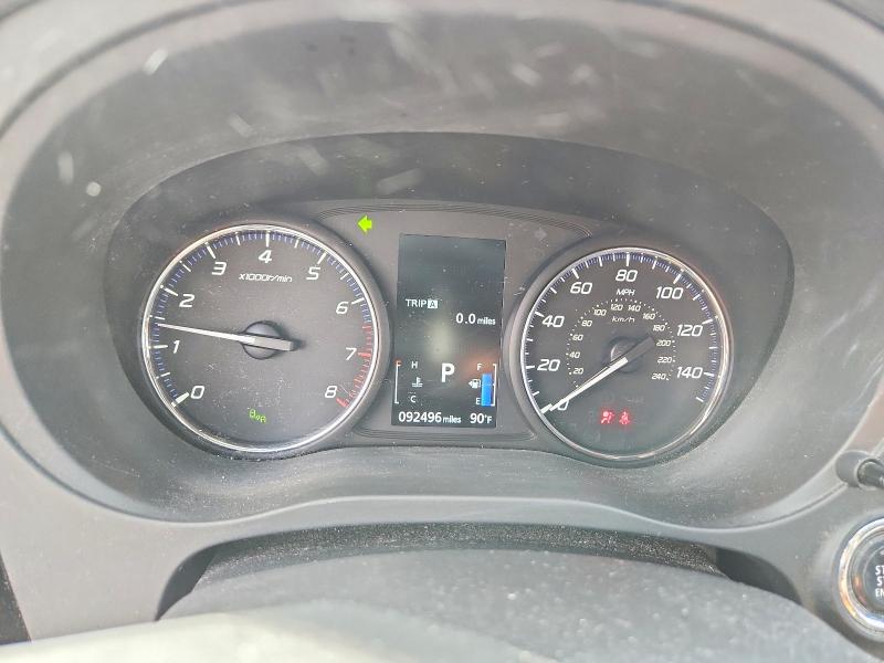 2018 Mitsubishi Outlander მანქანა იყიდება აუქციონზე, vin: JA4AD3A31JZ050870, აუქციონის ნომერი: 64470536