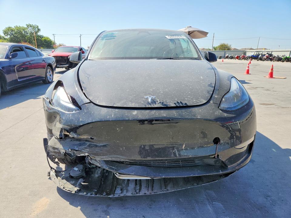 Auction sale of the 2023 Tesla Model Y, vin: 7SAYGDEE0PF797679, lot number: 64055936