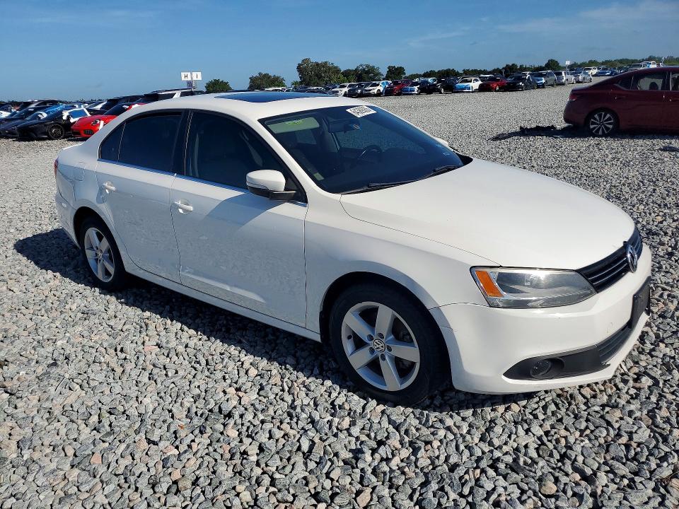 64389066 :رقم المزاد ، 3VWLL7AJ3CM367414 vin ، 2012 Volkswagen Jetta مزاد بيع