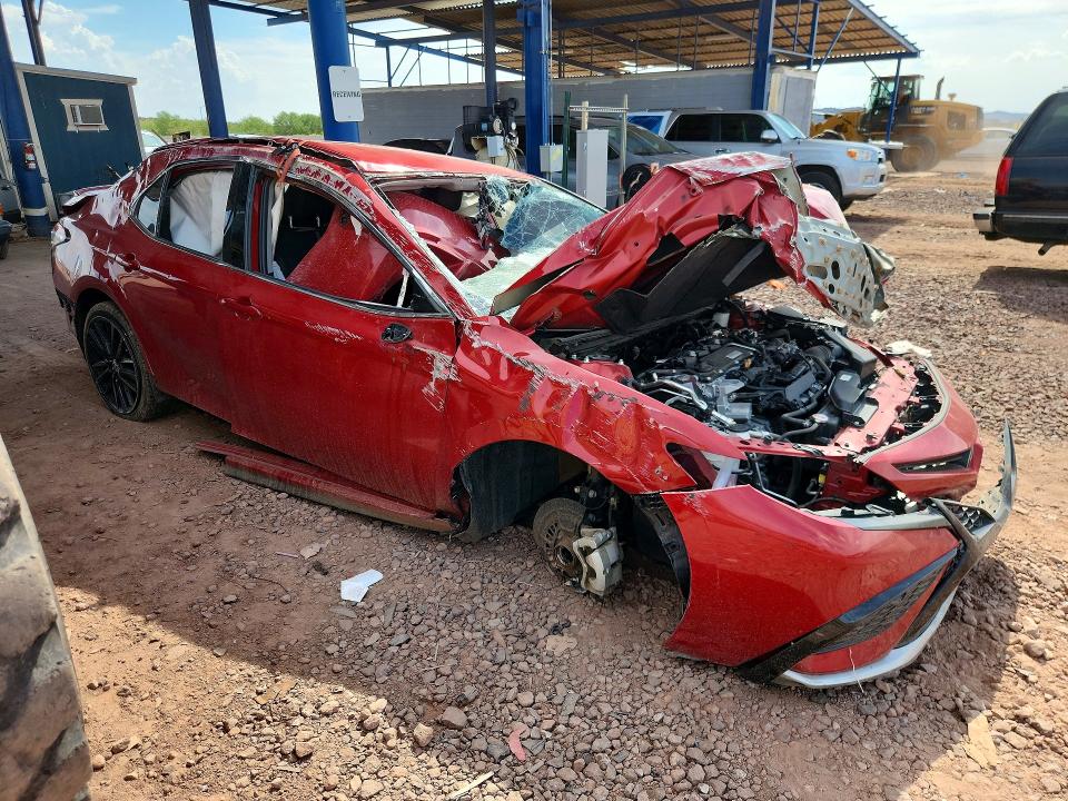 64952756 :رقم المزاد ، 4T1K61BK3RU112238 vin ، 2024 Toyota Camry مزاد بيع