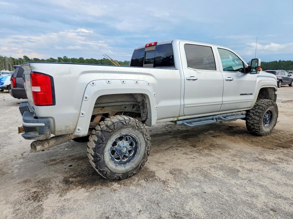 66257446 :رقم المزاد ، 1GT12UEY9JF117983 vin ، 2018 Gmc Sierra مزاد بيع